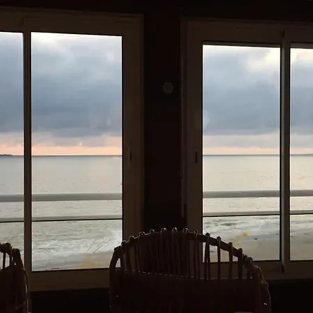 - Ocean Sunset Full View Apartment