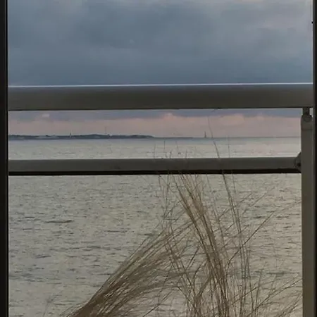 - Ocean Sunset Full View Meschers-sur-Gironde