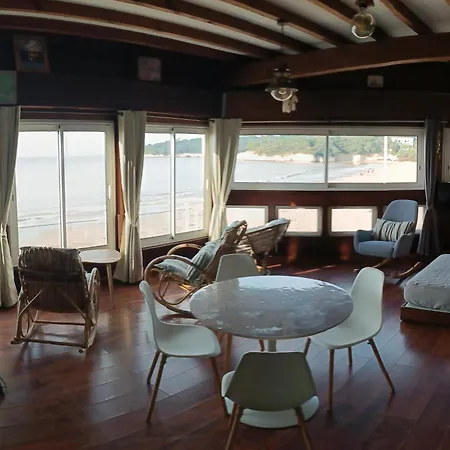 - Ocean Sunset Full View Apartment