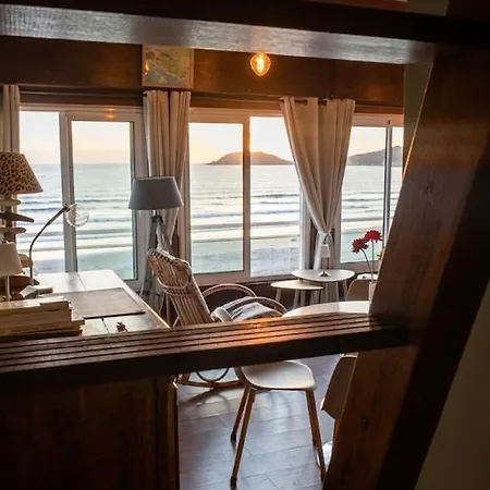 - Ocean Sunset Full View Apartment